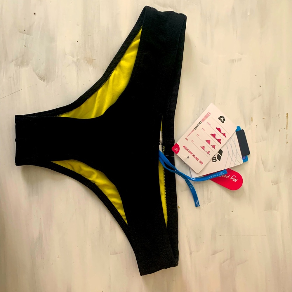 Small arena workout bikini swim suit